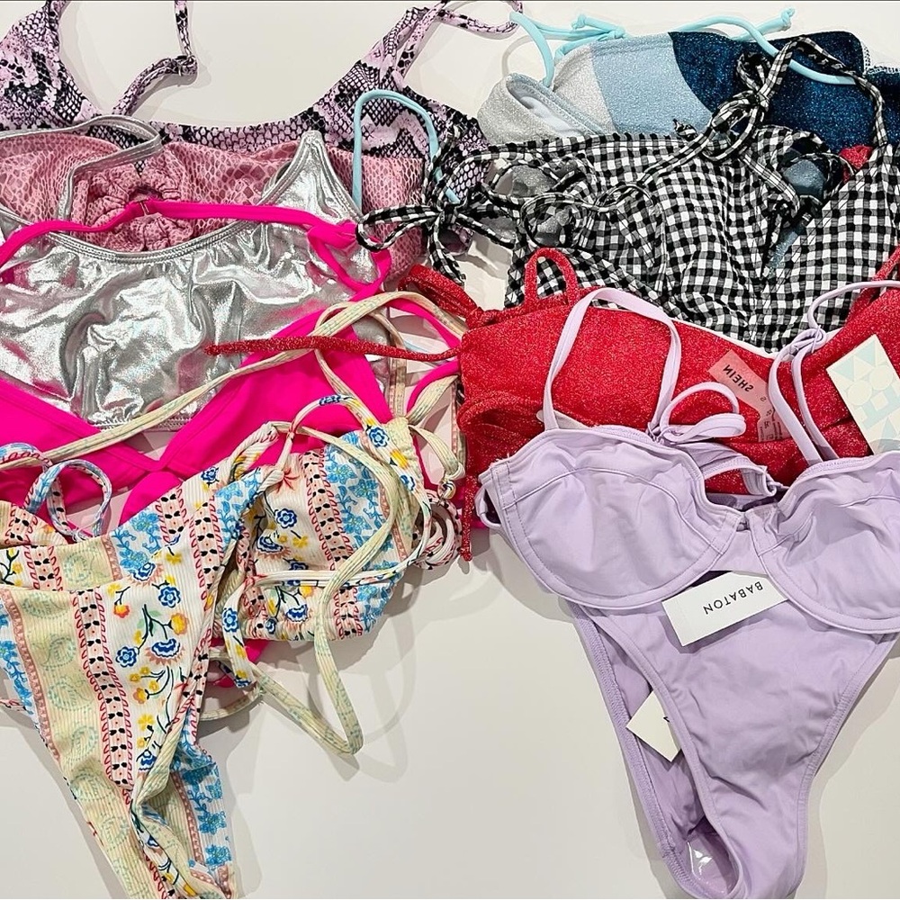 4 BIKINI SETS